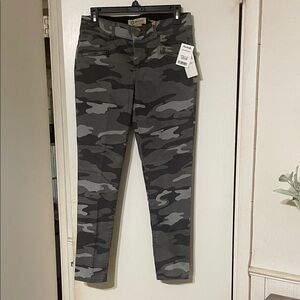 Democracy Gray Camo Skinny Jeans